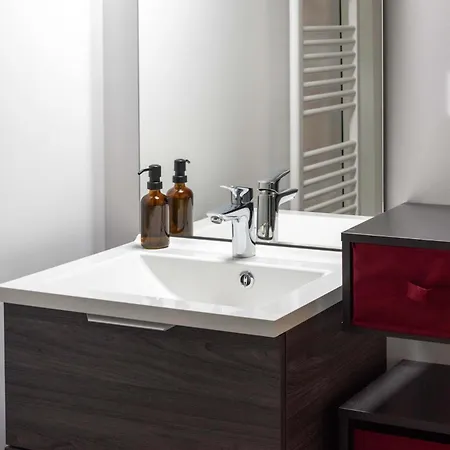 Le Petit Anjou, Cocon Chaleureux Et Apaisant Апартаменты *