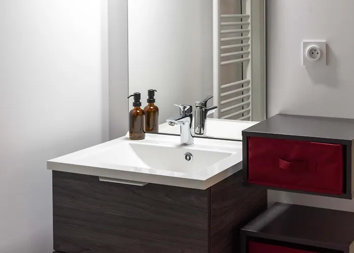 Le Petit Anjou, Cocon Chaleureux Et Apaisant Апартаменты *